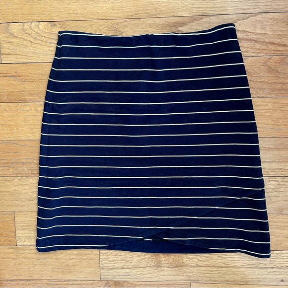 LOFT Navy & White Striped Mini Skirt - Picture 1 of 5